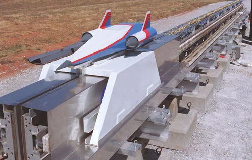 电磁弹射器在民用船舶下水技术中的普及与发展