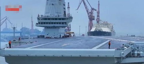 福建舰下水海试，歼-35确认上舰，32面相控阵雷达引领全球