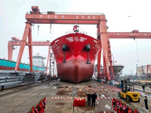 仪征制造再创佳绩 万吨集装箱船气囊下水成功，助力远洋航运